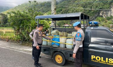 Polisi Selidiki Kebakaran Rumah di Padang Panjang, Belasan Jerigen BBM Diamankan dari Lokasi