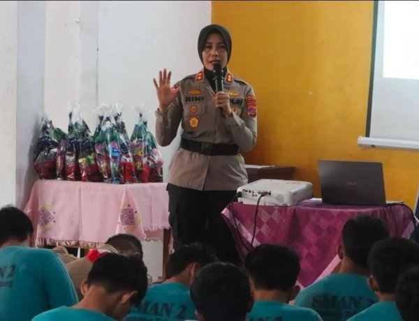 Kapolres Solok Imbau Warga Waspada Hadapi Musim Hujan dan Kabut Asap Karhutla